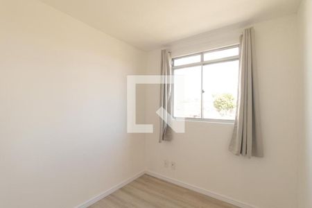 Quarto 1 de apartamento para alugar com 2 quartos, 48m² em Sítio Cercado, Curitiba