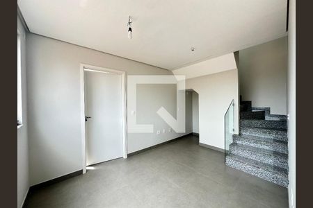 Apartamento à venda com 125m², 2 quartos e 2 vagasSala