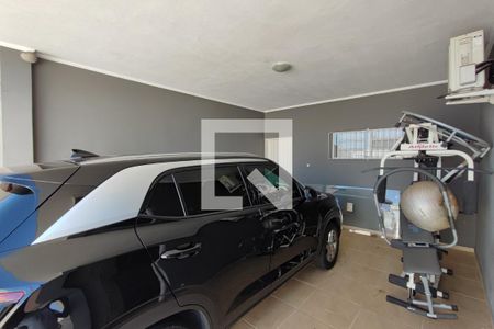 Casa à venda com 270m², 3 quartos e 5 vagasQuintal - Garagem