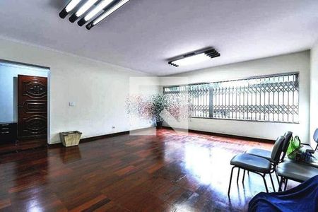Casa à venda com 4 quartos, 500m² em Água Rasa, São Paulo