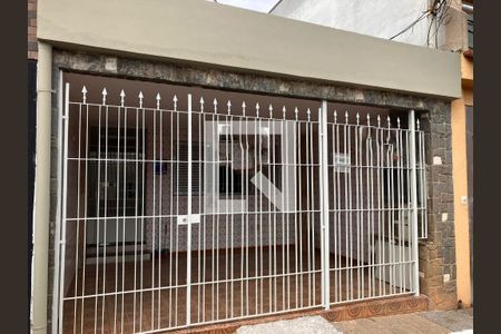 Casa para alugar com 110m², 3 quartos e 1 vagaFachada
