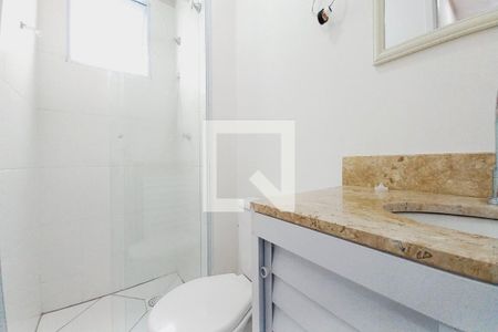 Banheiro de apartamento para alugar com 2 quartos, 43m² em Jardim García, Campinas