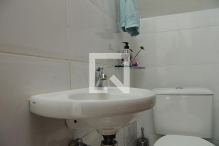 Casa de condomínio à venda com 100m², 3 quartos e 1 vagaLavabo