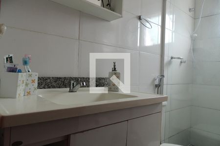 Casa de condomínio à venda com 100m², 3 quartos e 1 vagaBanheiro da Suíte 1