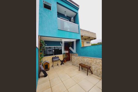 Casa de condomínio à venda com 100m², 3 quartos e 1 vaga Casa de condomínio à venda com 100m², 3 quartos e 1 vagaQuintal