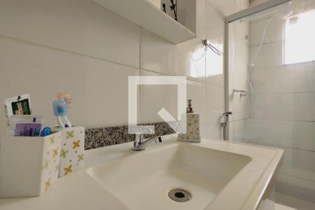 Casa de condomínio à venda com 100m², 3 quartos e 1 vaga Casa de condomínio à venda com 100m², 3 quartos e 1 vagaBanheiro da Suíte 1