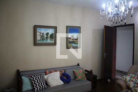 Sala de casa à venda com 4 quartos, 360m² em Eldorado, Contagem