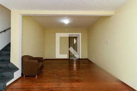 Sala de casa à venda com 3 quartos, 145m² em Vila Cordeiro, São Paulo