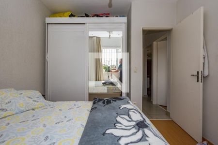 Quarto 1 de apartamento para alugar com 3 quartos, 56m² em Padre Eustáquio, Belo Horizonte
