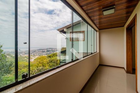 Sala - varanda de casa para alugar com 3 quartos, 330m² em Teresópolis, Porto Alegre