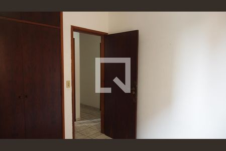Apartamento à venda com 172m², 3 quartos e 2 vagasQuarto 2