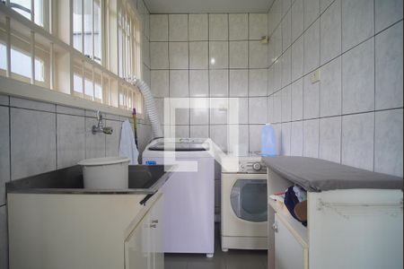 Casa à venda com 207m², 3 quartos e 1 vagaÁrea de Serviço