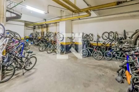 bicicletario de kitnet/studio para alugar com 1 quarto, 50m² em Vila Mariana, São Paulo