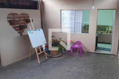 Casa para alugar com 90m², 2 quartos e 1 vaga Casa para alugar com 90m², 2 quartos e 1 vagaQuintal