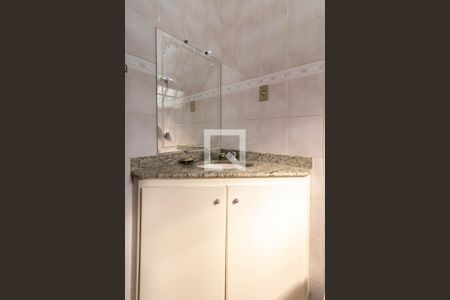 Casa à venda com 360m², 4 quartos e 4 vagasBanheiro do Quarto 3