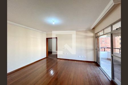 Sala de apartamento à venda com 4 quartos, 133m² em Lourdes, Belo Horizonte