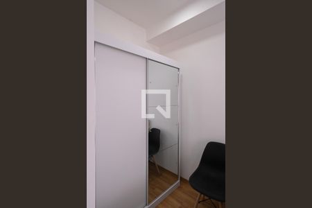 Apartamento à venda com 33m², 1 quarto e sem vagaQuarto