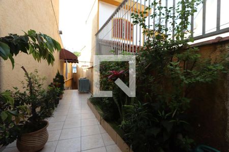 Casa à venda com 160m², 3 quartos e 3 vagasCorredor