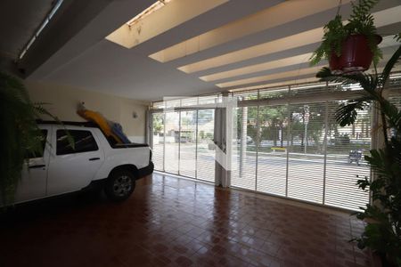 Casa à venda com 160m², 3 quartos e 3 vagasGaragem