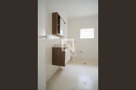 Casa para alugar com 150m², 4 quartos e 3 vagasBanheiro