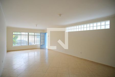 Sala de casa para alugar com 4 quartos, 175m² em Vila Carrão, São Paulo