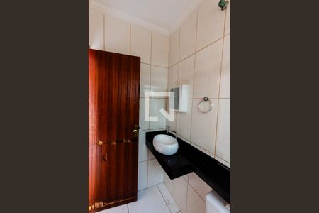 Banheiro de apartamento à venda com 2 quartos, 66m² em Vila São Pedro, Santo André