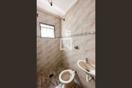 Casa para alugar com 90m², 2 quartos e sem vagaBanheiro