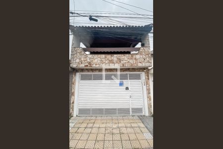 Casa à venda com 175m², 3 quartos e 2 vagasFachada