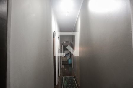 Casa à venda com 175m², 3 quartos e 2 vagasCorredor