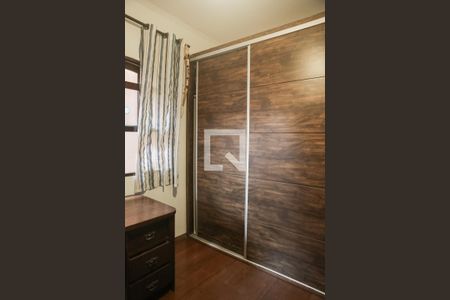 Casa à venda com 175m², 3 quartos e 2 vagasQuarto 2 