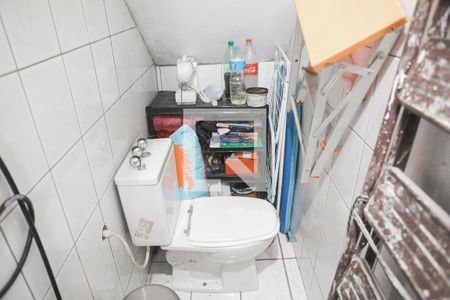 Casa à venda com 175m², 3 quartos e 2 vagasBanheiro - Quintal - Churrasqueira 