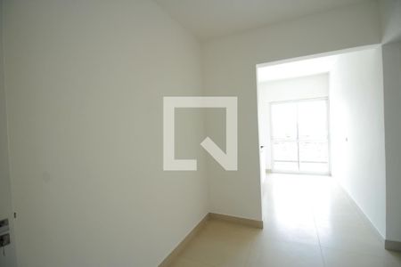 Sala de kitnet/studio para alugar com 2 quartos, 43m² em Jardim Regis, São Paulo