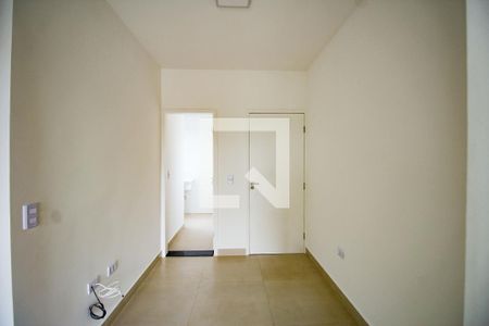 Sala/Cozinha de apartamento para alugar com 2 quartos, 43m² em Jardim Regis, São Paulo