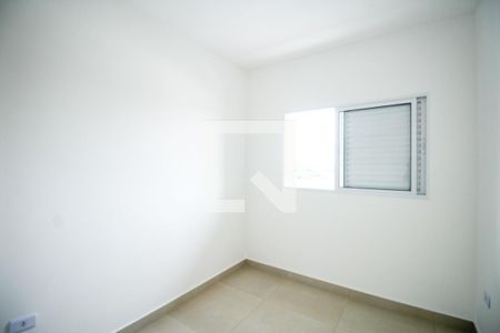 Quarto 1 de apartamento para alugar com 2 quartos, 43m² em Jardim Regis, São Paulo