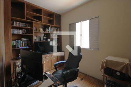 Casa à venda com 262m², 3 quartos e 2 vagasQuarto 2