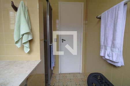 Casa à venda com 262m², 3 quartos e 2 vagasBanheiro da suíte