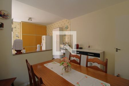 Casa à venda com 262m², 3 quartos e 2 vagasCopa