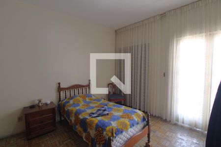 Suíte de casa à venda com 3 quartos, 262m² em Jardim Itapeva, São Paulo