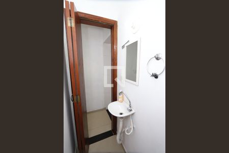 Casa à venda com 427m², 3 quartos e 2 vagasBanheiro