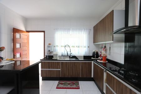 Casa à venda com 427m², 3 quartos e 2 vagasCozinha