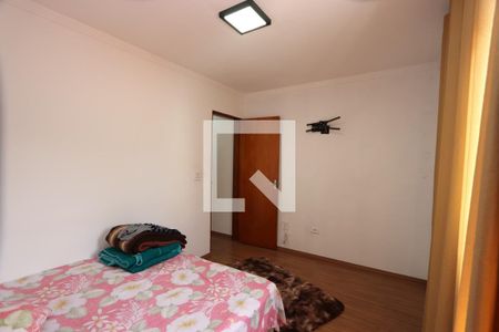 Casa à venda com 427m², 3 quartos e 2 vagasQuarto