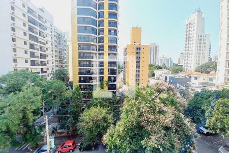 Apartamento para alugar com 106m², 2 quartos e 2 vagasVista da Suíte 2 