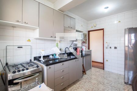 Apartamento à venda com 82m², 3 quartos e 2 vagas Apartamento à venda com 82m², 3 quartos e 2 vagasCozinha