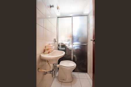 Apartamento à venda com 82m², 3 quartos e 2 vagas Apartamento à venda com 82m², 3 quartos e 2 vagasBanheiro de serviço