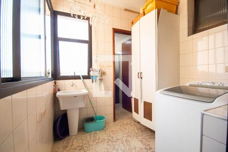 Apartamento à venda com 82m², 3 quartos e 2 vagas Apartamento à venda com 82m², 3 quartos e 2 vagasÁrea de Serviço