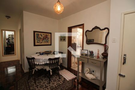 Sala de apartamento para alugar com 3 quartos, 60m² em Santo Antônio, Porto Alegre