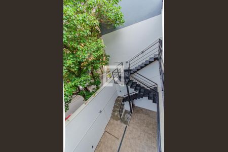 Studio para alugar com 16m², 1 quarto e sem vagaEscada