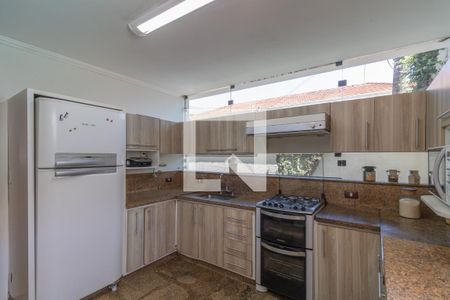 Casa para alugar com 385m², 4 quartos e 4 vagasCozinha