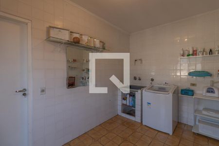 Casa para alugar com 385m², 4 quartos e 4 vagasLavanderia