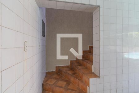 Casa para alugar com 385m², 4 quartos e 4 vagasEscada